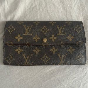 Louis Vuitton International Wallet-Authentic